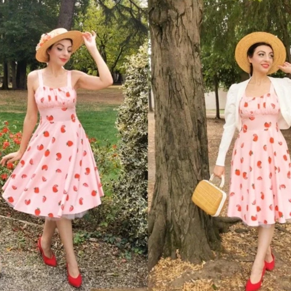 BELLE POGUE STRAWBERRY PRINT RUCHED FIT AND FLARE DRESS SIZE MEDIUM - Picture 2 of 15